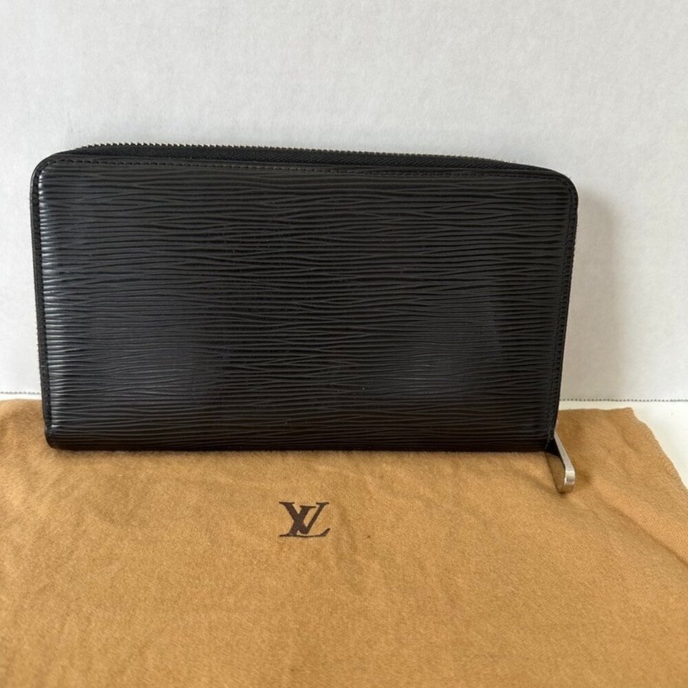 Louis Vuitton Epi Zippy Organizer Wallet Black Noir (61678)